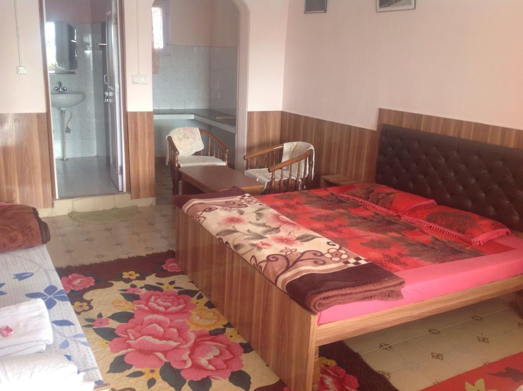 Hotel Ekant Lodge McLeod Ganj Bilik gambar